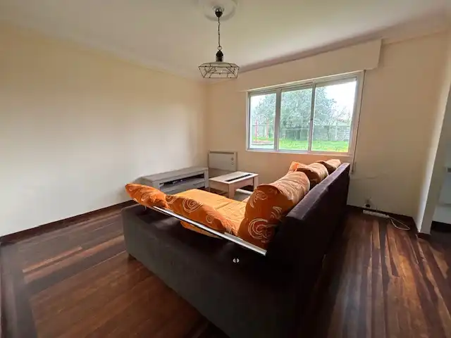 Sala de estar de Casa o chalet en venta en Narón con Parquet, Trastero y Amueblado