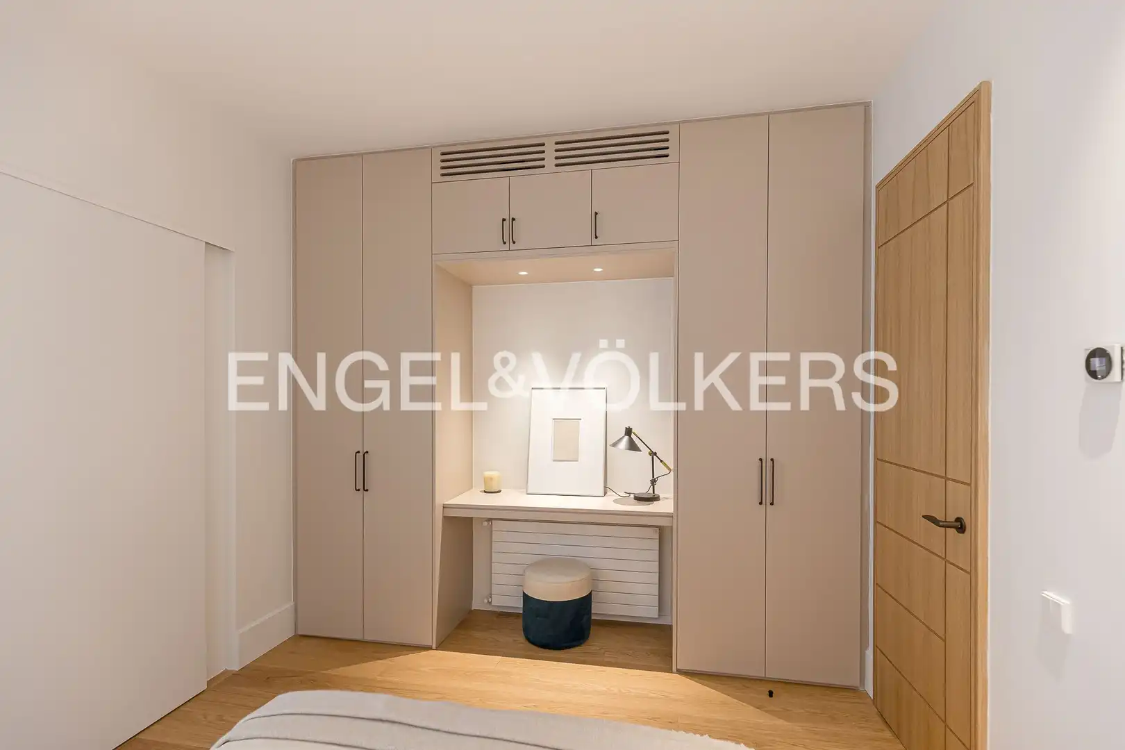 Schlafzimmer von Wohnung zum Verkauf in Madrid mit Klimaanlage, Heizung und Terrasse