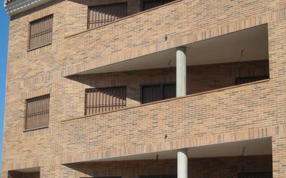 Vista exterior de Pis en venda en Los Alcázares amb Calefacció
