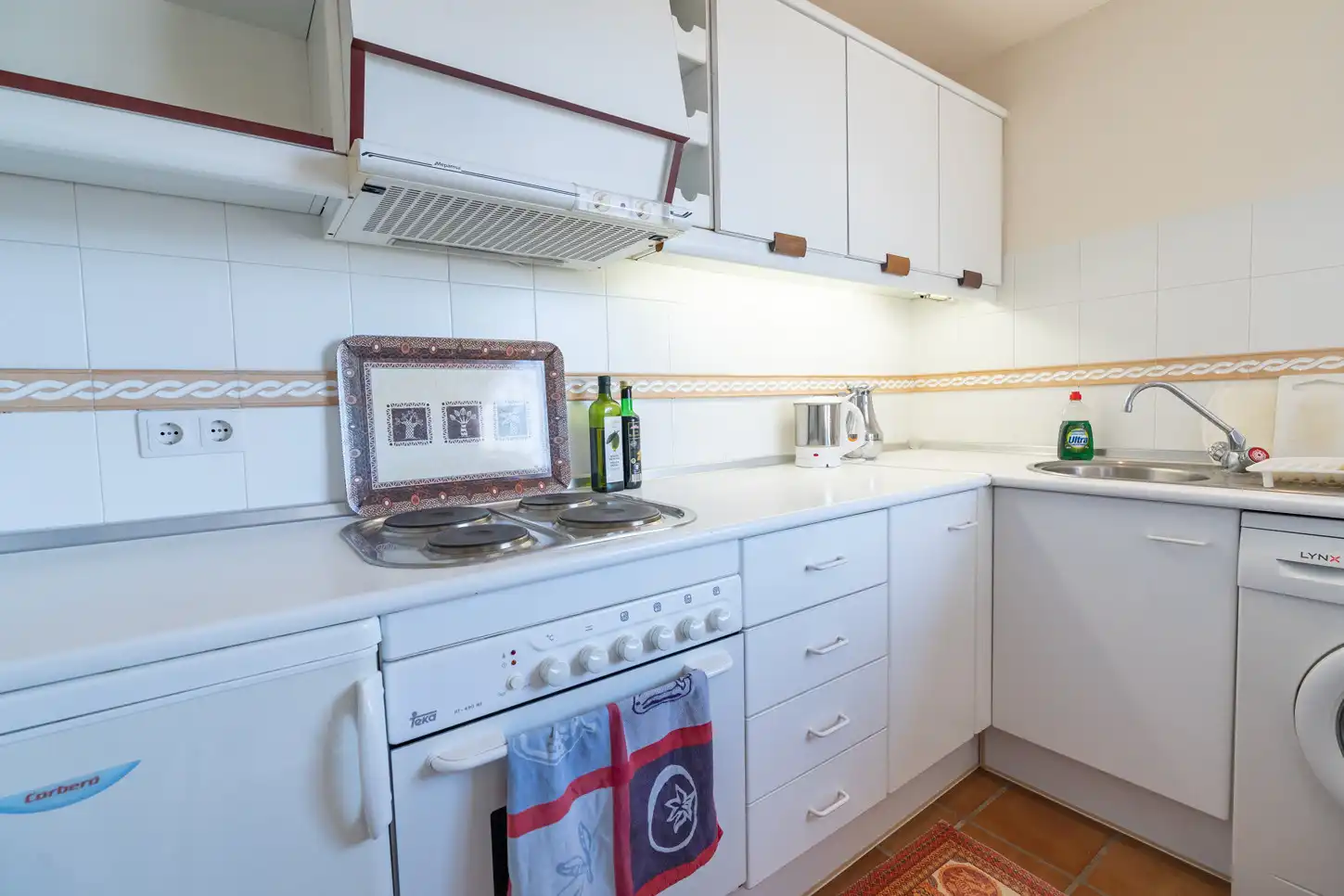 Kitchen of Apartments for sale in Marbella  with Swimming Pool and Community pool