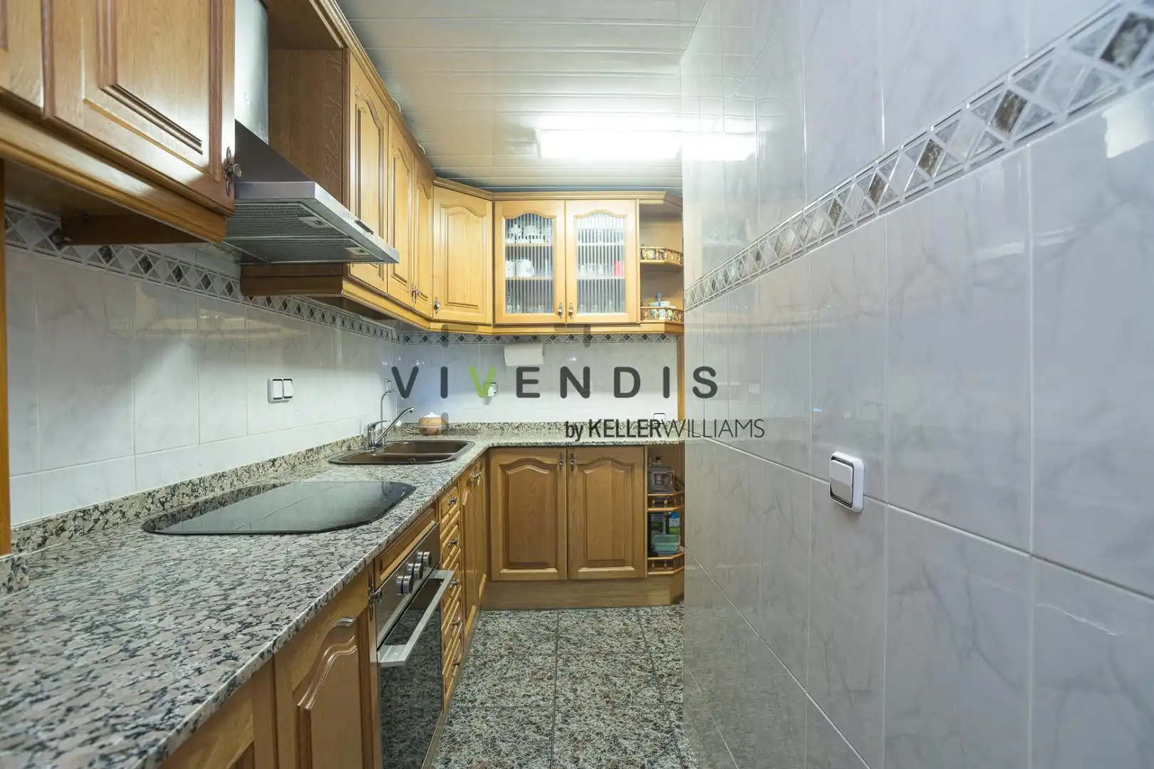 Cuina de Pis en venda en Sant Andreu de la Barca amb Calefacció