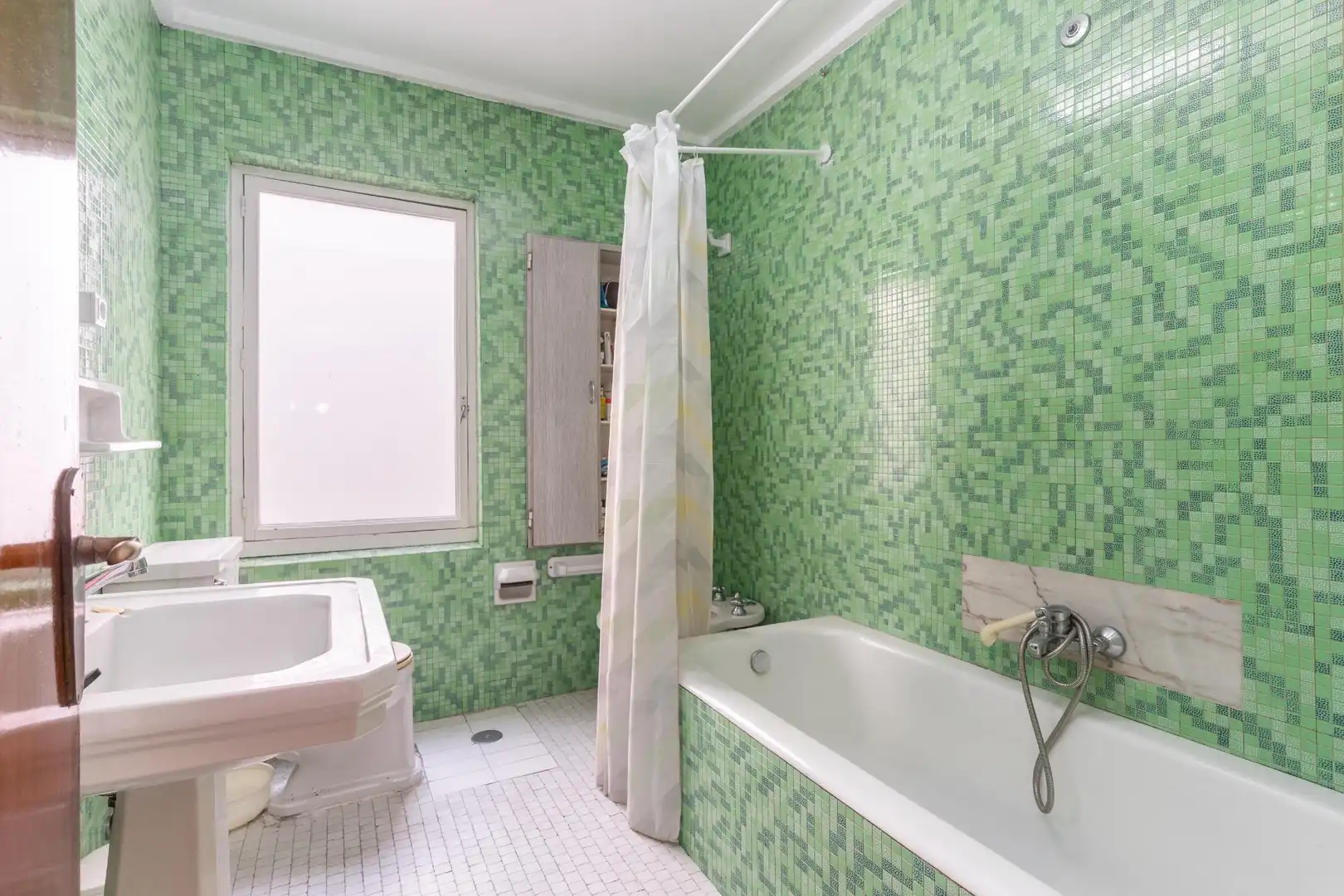 Baño de Piso en venta en Langreo con Calefacción, Trastero y Amueblado