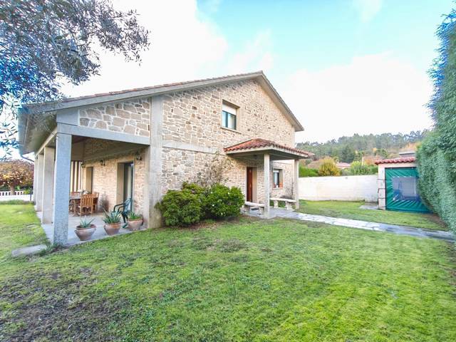 Casa-chalet en Venta en Aldea Buceleiras en Bugallido