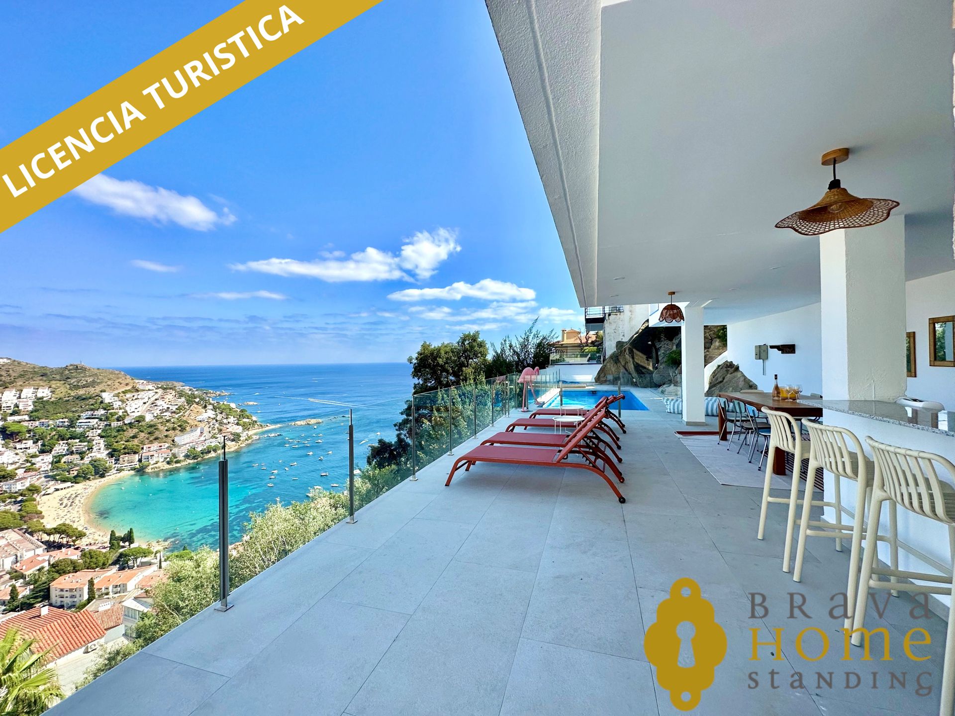 Vista exterior de Casa o xalet en venda en Roses amb Aire condicionat, Jardí privat i Terrassa