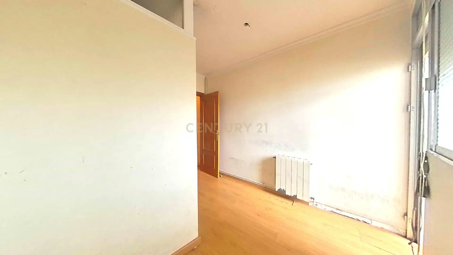 Piso en venta en Carrer de la Llanera, Sabadell, Spain, Ca n'Oriac