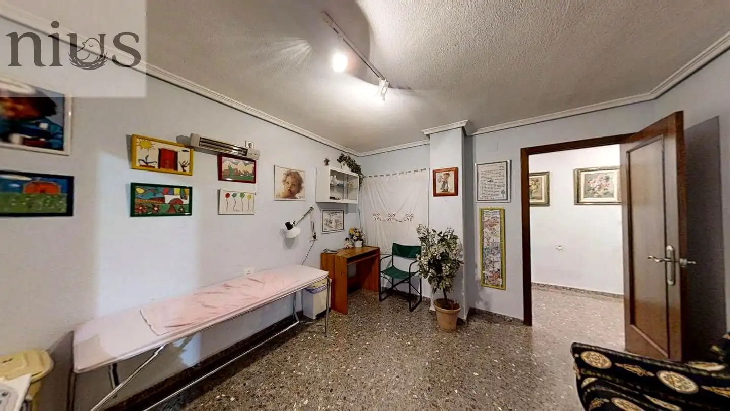 Oficina de lloguer en Silla amb Aire condicionat