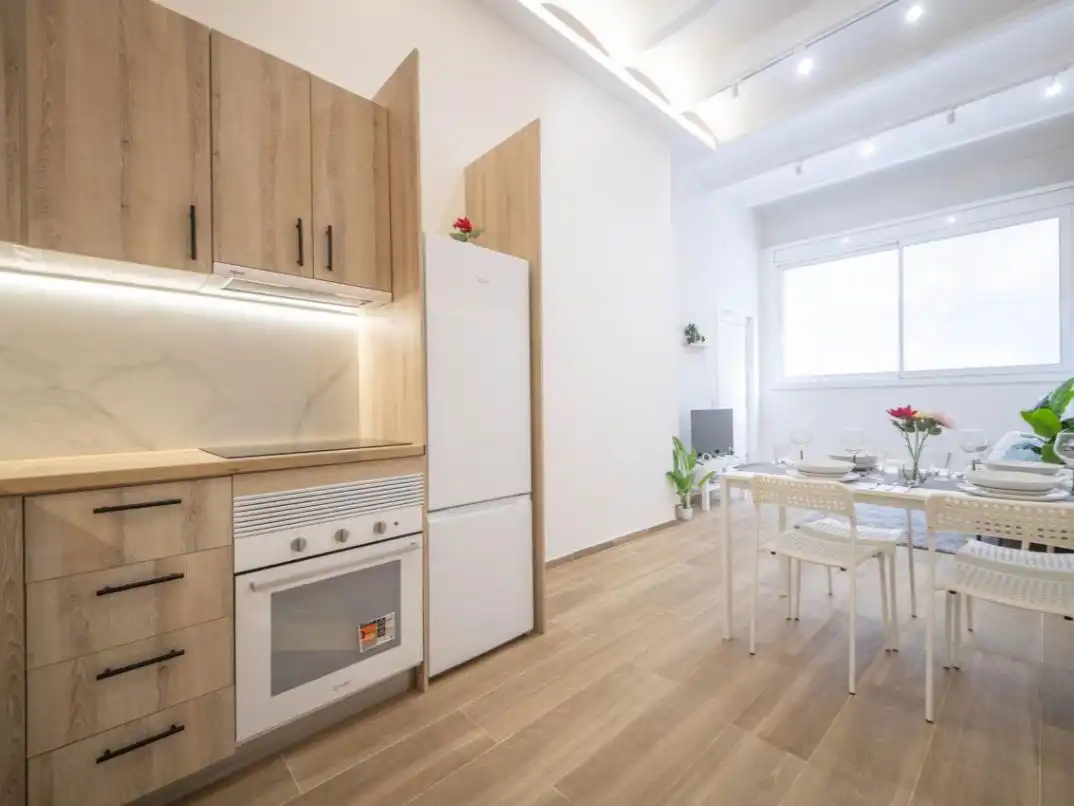 Kitchen of Flat for sale in Barcelona  with Air Conditioner, Private garden and Parquet flooring