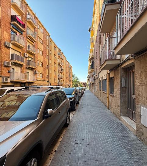 Foto 2 de Piso en venta en La Maurina, Barcelona