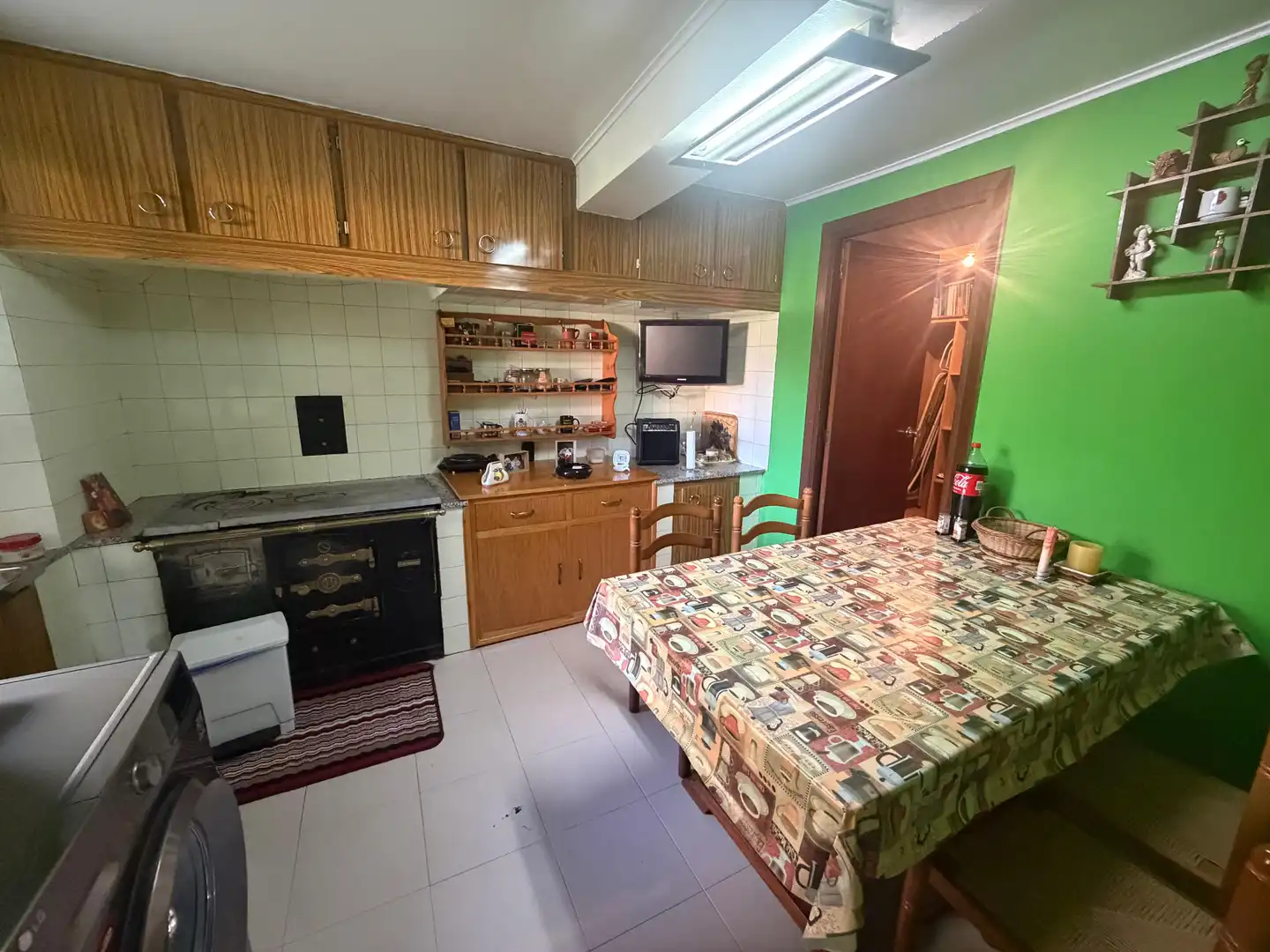 Cuina de Casa o xalet en venda en Cabanas amb Jardí privat, Terrassa i Traster