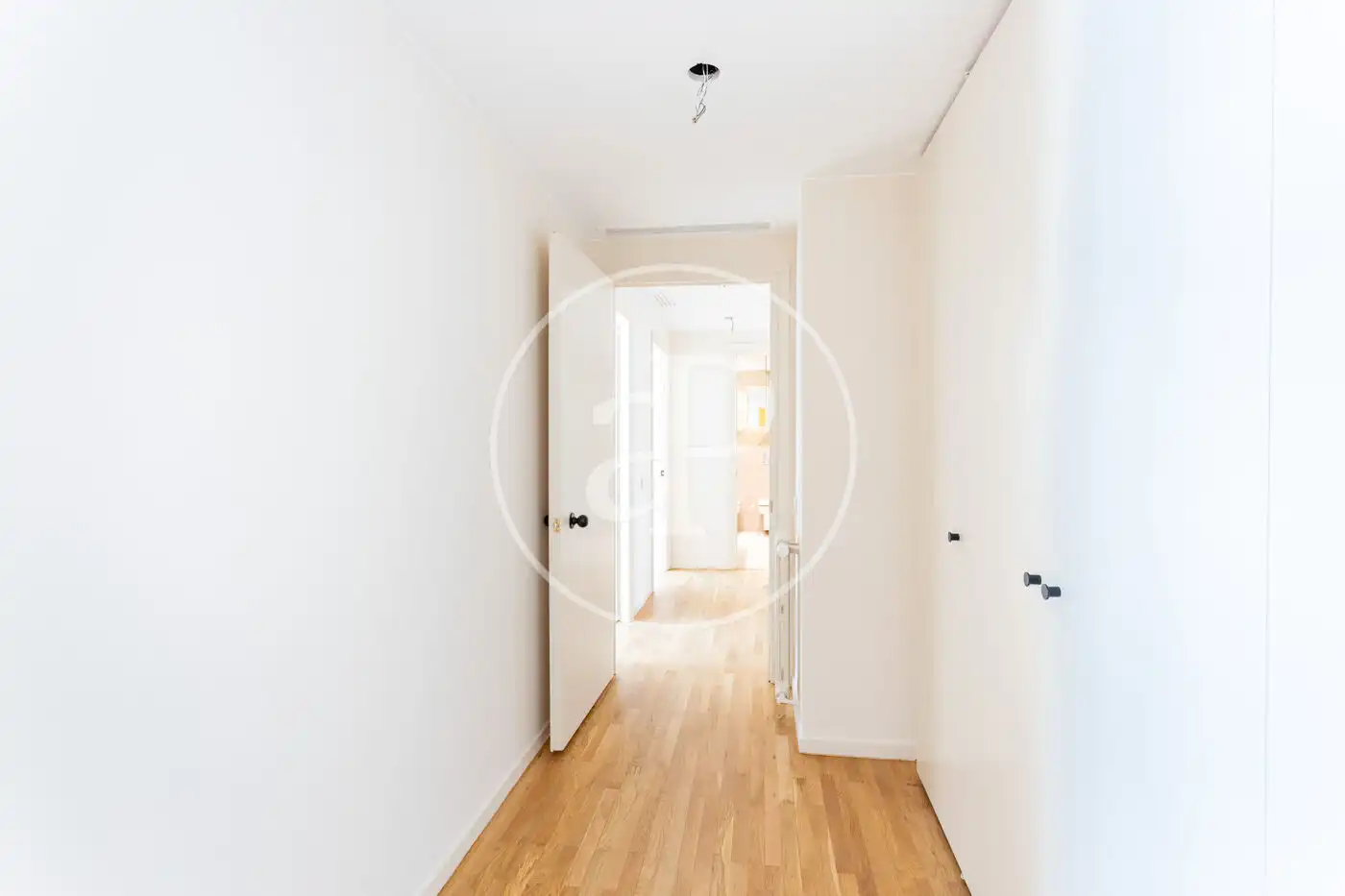 Flat for rent in Barcelona  with Air Conditioner, Heating and Private garden