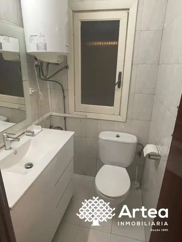 Bathroom of Flat for rent in Bilbao   with Heating