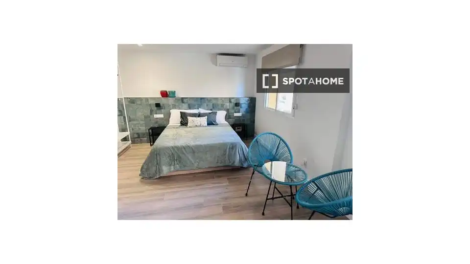 Room in Campello Playa