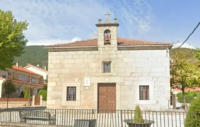 Vista exterior de Casa adosada en venda en Sotillo de la Adrada