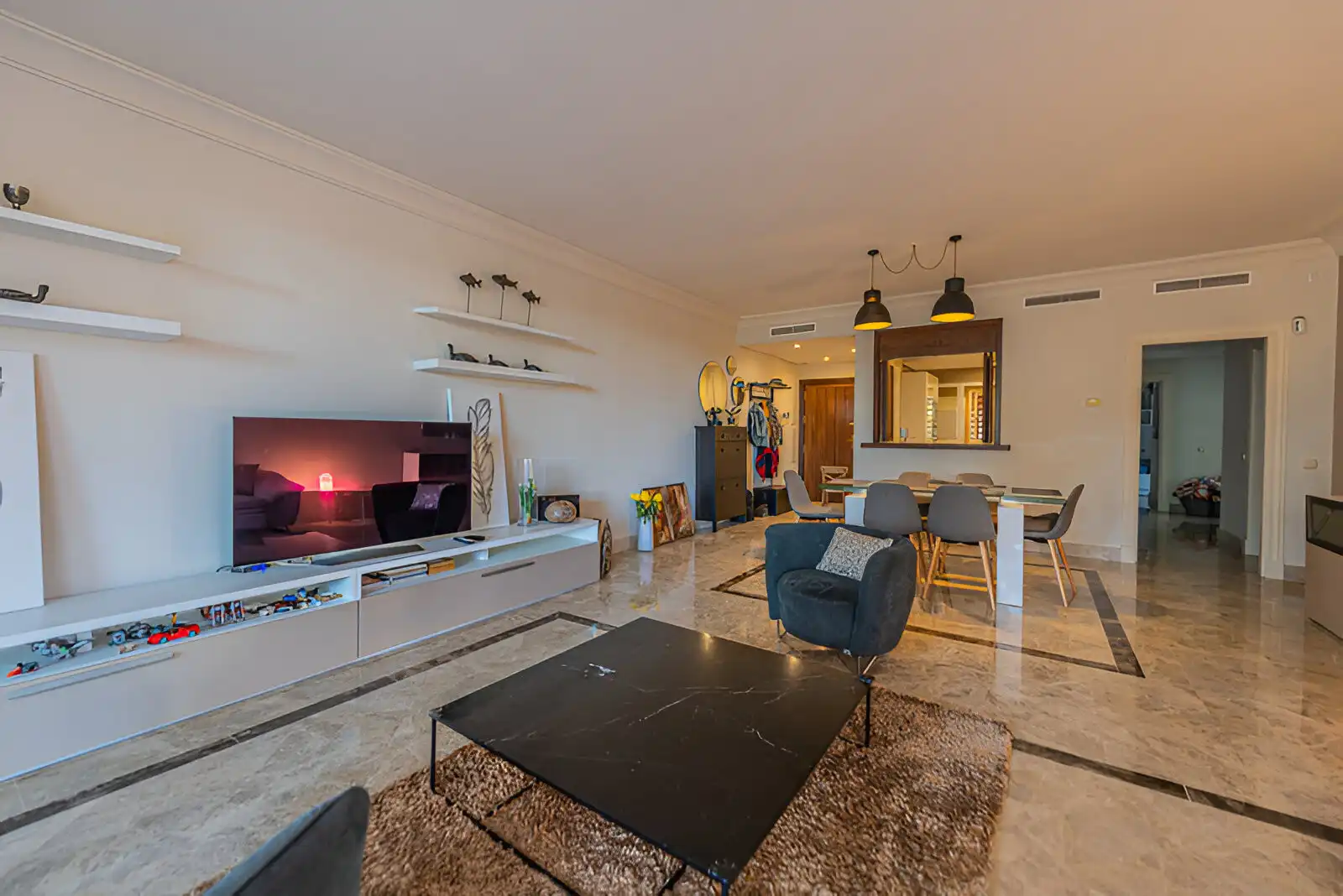 Apartament amb piscina en venda a Nueva Andalucía, imagen 5