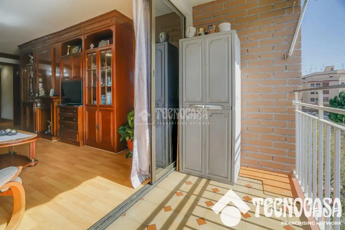 Sala de estar de Piso en venta en Santa Coloma de Gramenet