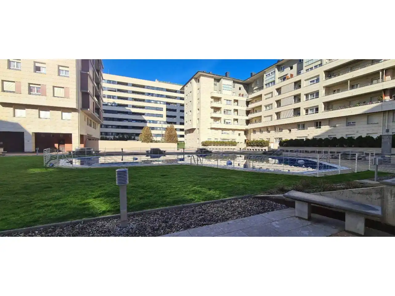 Exterior view of Apartments for rent in  Logroño  with Heating, Parquet flooring and Furnished
