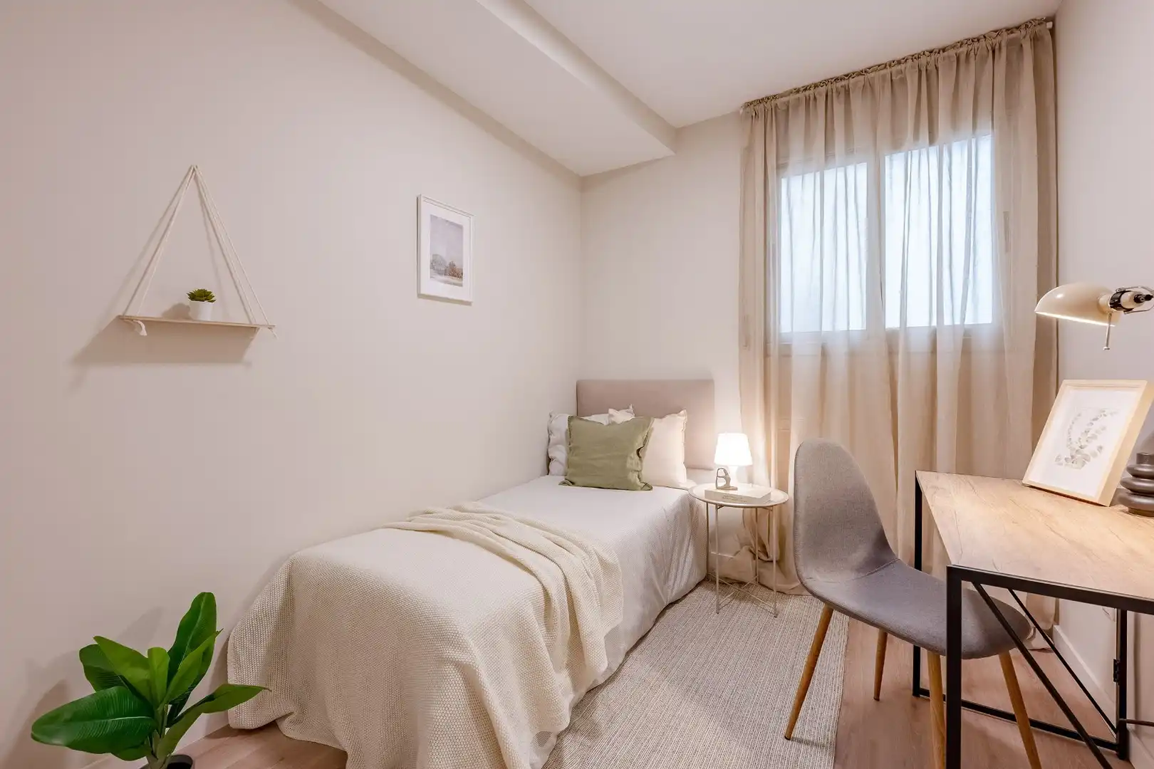 Piso en venta en Antoni de Capmany, El Palau - Escorxador