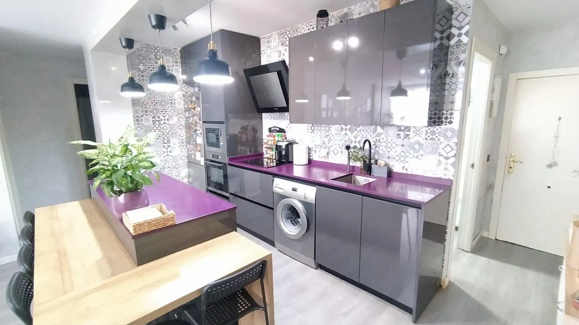 Küche von Wohnung zum Verkauf in Málaga mit Klimaanlage und Terrasse