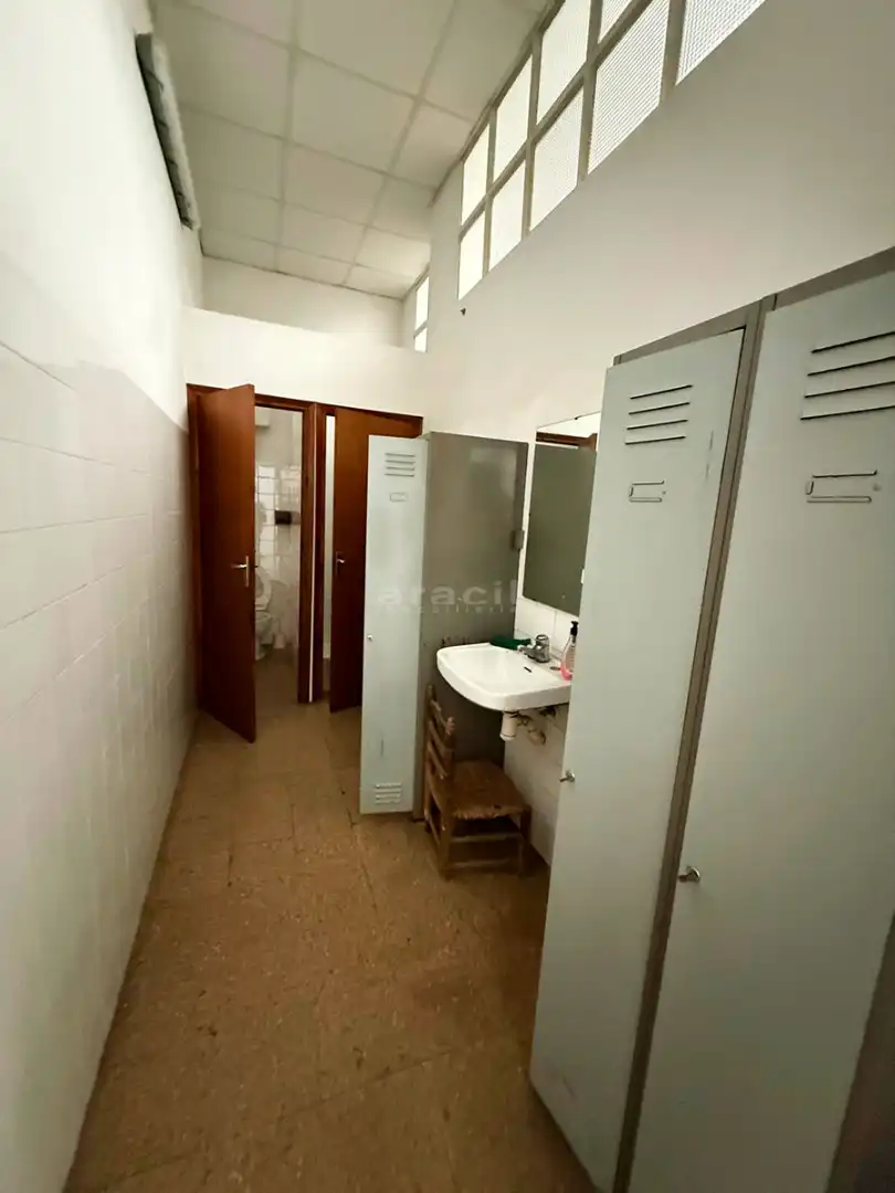 Baño de Nave industrial en venta en Alcoy / Alcoi