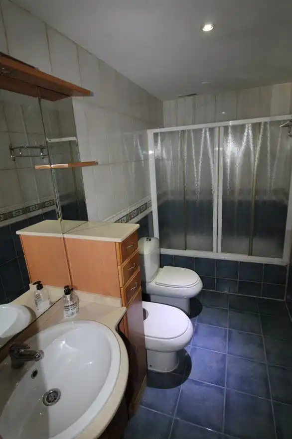 Bathroom of Flat for rent in Ciudad Real  with Air Conditioner, Heating and Terrace