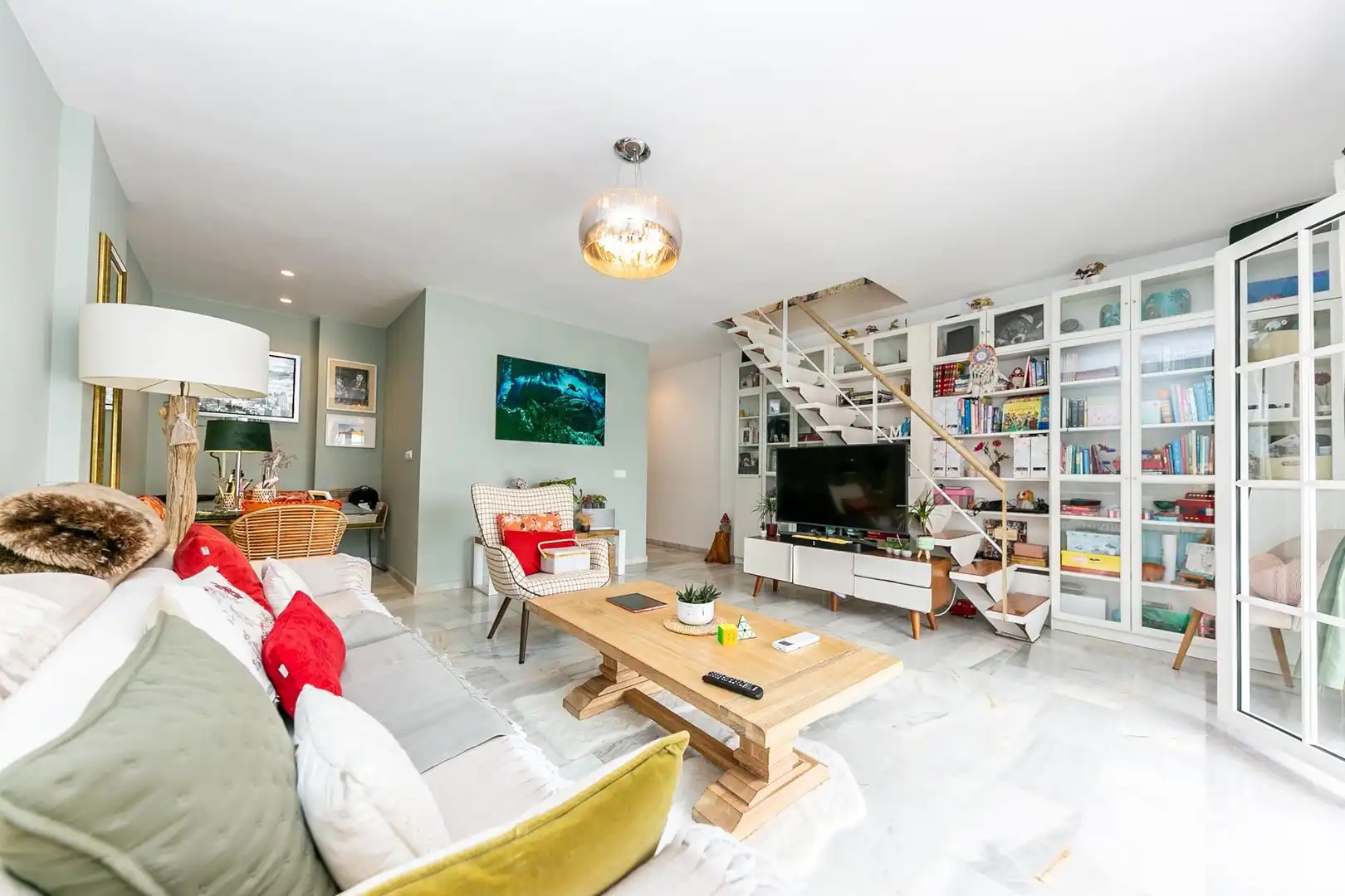 Sala de estar de Ático en venta en Benalmádena con Aire acondicionado, Jardín privado y Terraza