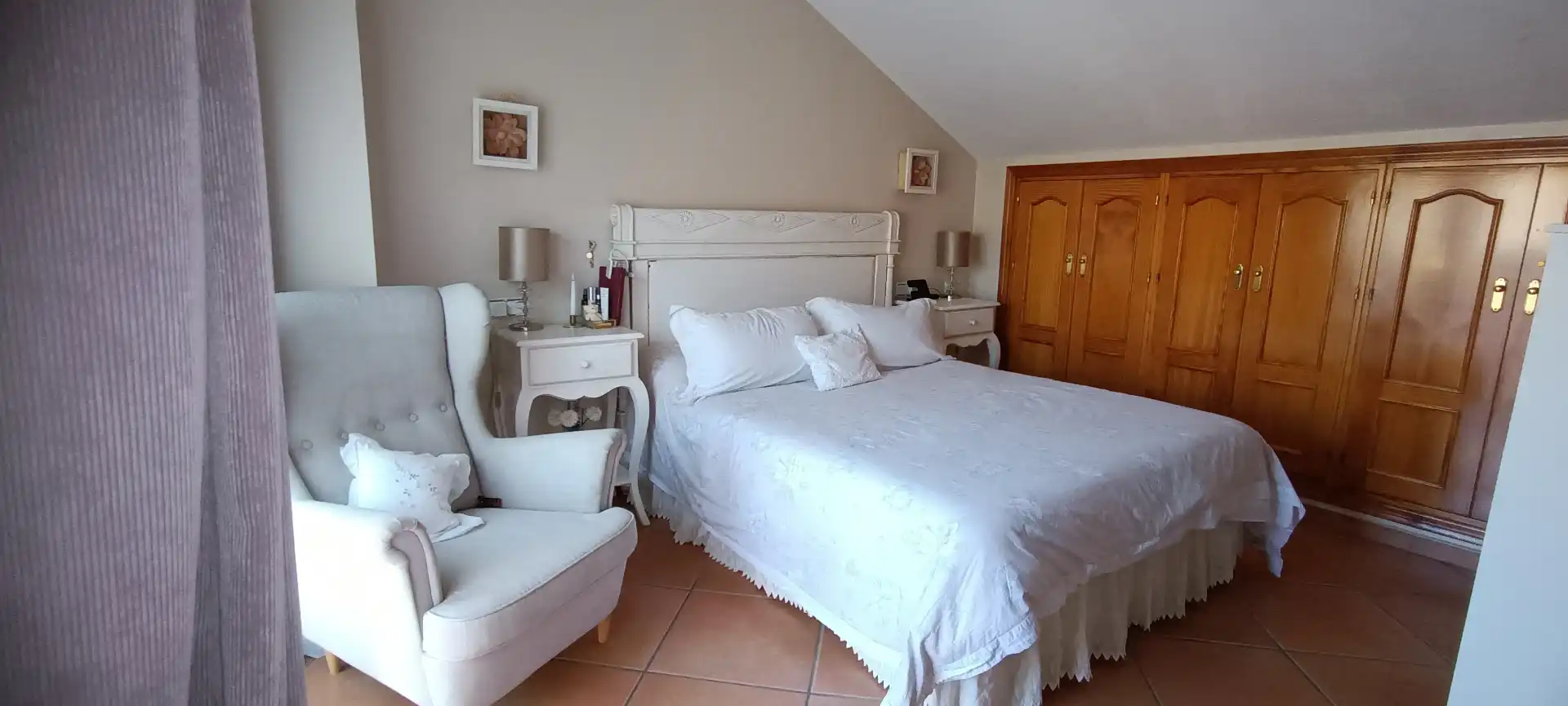 Bedroom of Detached homes for sale in Estepona  with Air Conditioner, Heating and Private garden