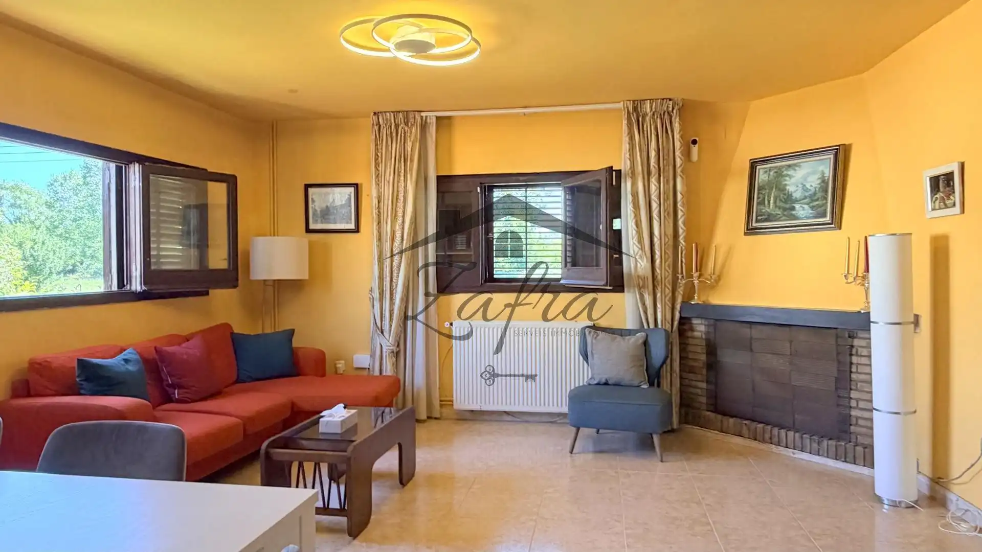 Casa con jardín en venta en Carrer Carrer Canigó, imagen 6