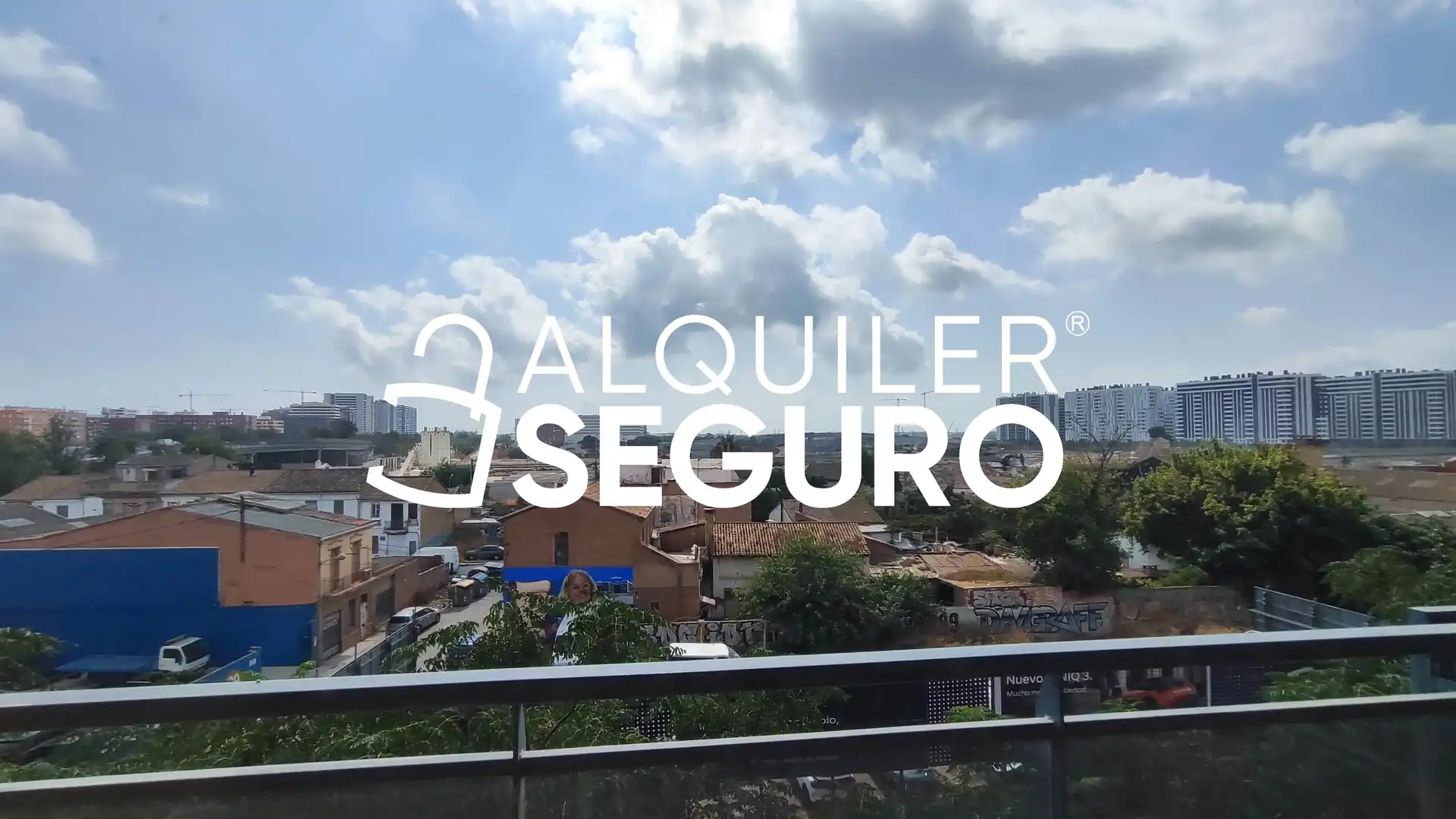 Vista exterior de Estudio de alquiler en Valencia con Aire acondicionado y Calefacción