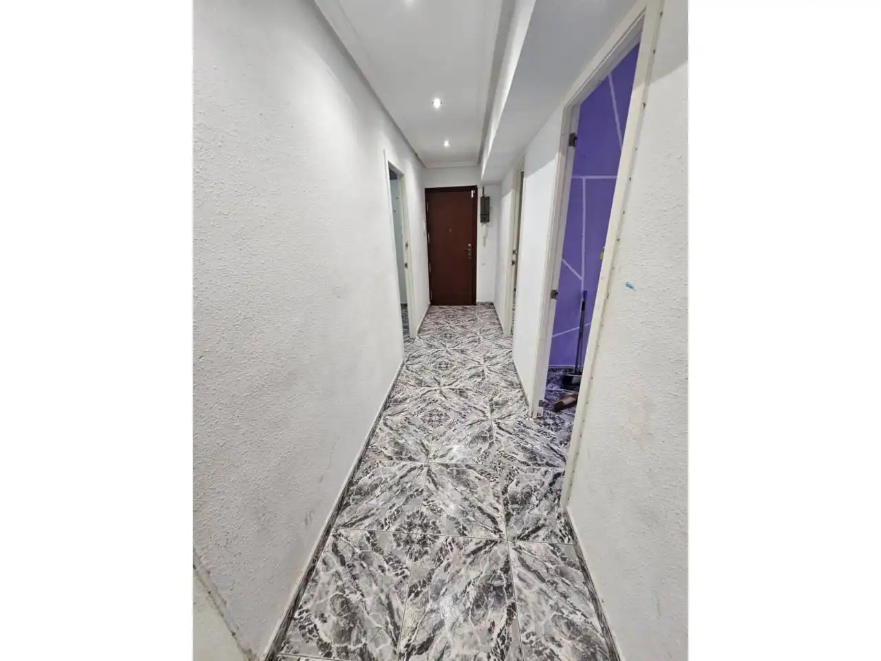 Piso en venta en Alicante / Alacant con Terraza y Balcón