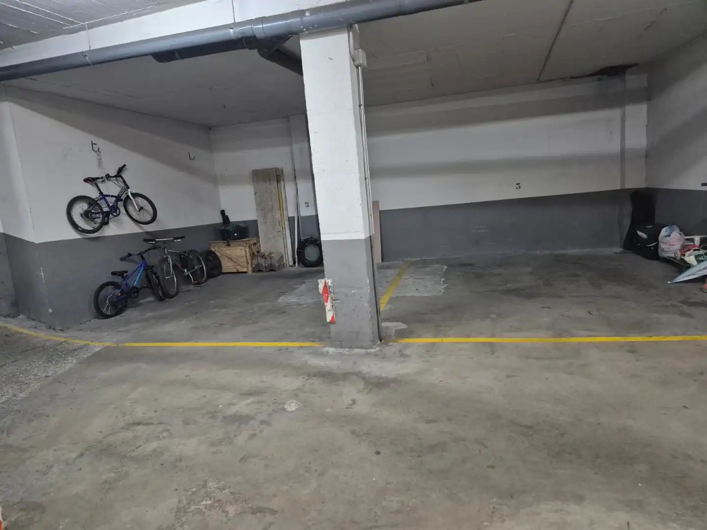 Individual with lift for sale in Carrer de Lleó 11, imagen 4