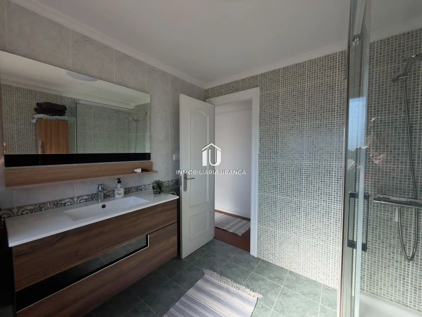 Bathroom of Flat for sale in Zona Playa