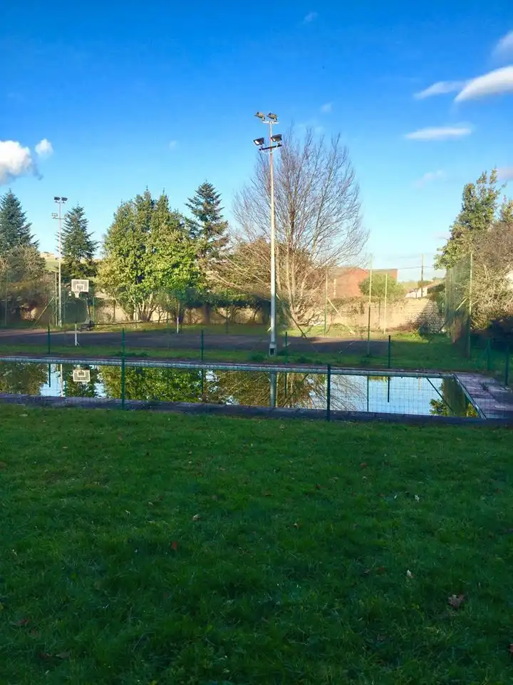 Piscina de Casa o xalet en venda en Reocín amb Calefacció, Parquet i Terrassa
