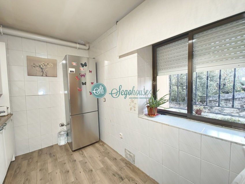 Kitchen of Flat for sale in Casla  with Heating and Storage room