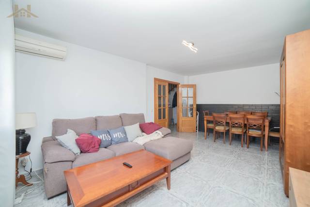 Casa adosada en Venta en Calle de Gijon, 23 en Covadonga - Los Manzanos