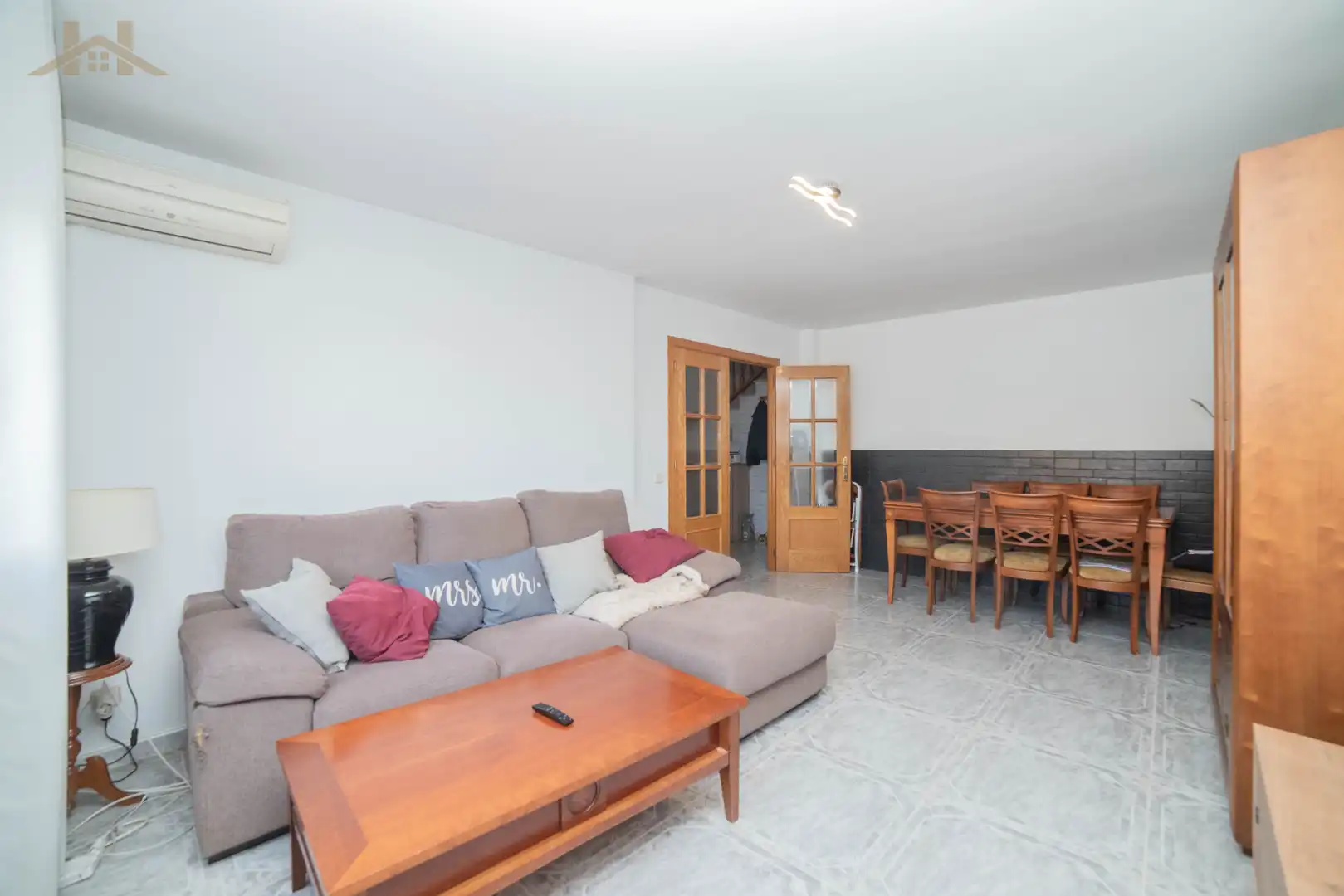 Sala de estar de Casa adosada en venta en Navalcarnero con Aire acondicionado, Calefacción y Jardín privado