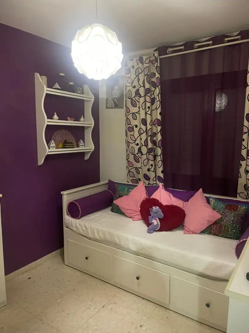 Habitación de Casa adosada en venta en Algeciras con Aire acondicionado