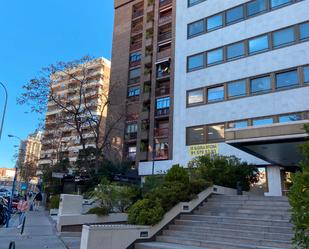 Vista exterior de Loft en venda en  Madrid Capital amb Aire condicionat, Moblat i Forn