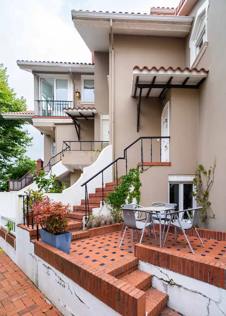 Terrassa de Casa adosada en venda en Santander amb Calefacció, Parquet i Terrassa