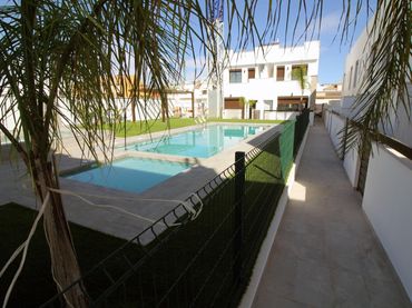 Casa a schiera con piscina in vendita a Pilar de la Horadada ciudad