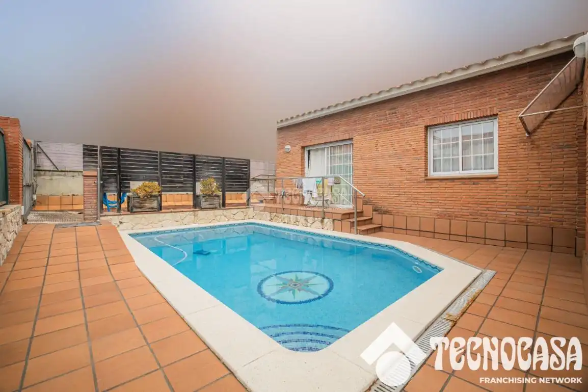 Piscina de Casa o chalet en venta en Premià de Mar