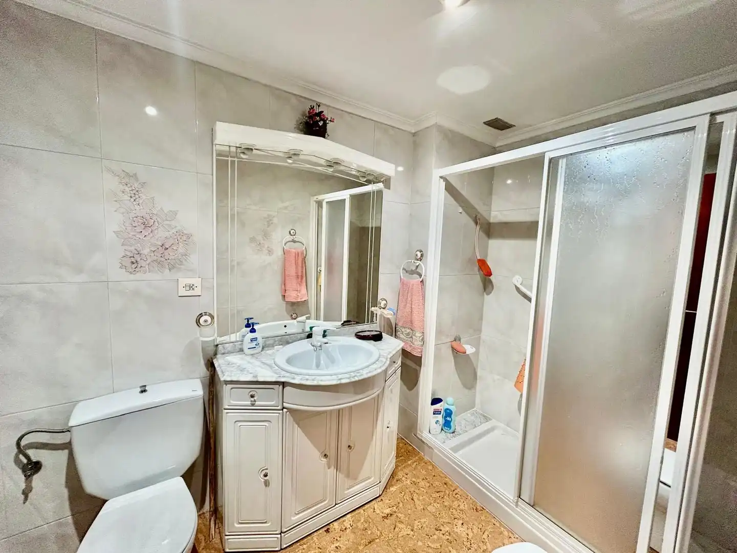 Bathroom of Flat for sale in La Bañeza   with Heating and Terrace