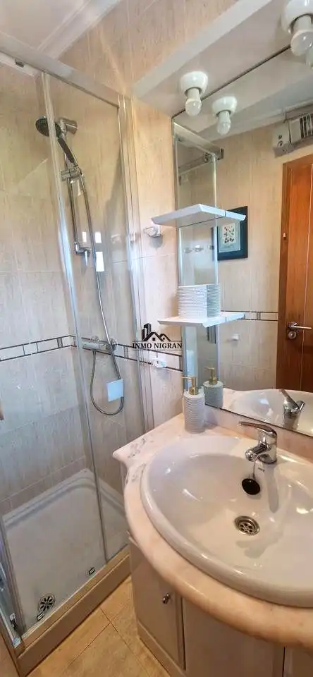 Bathroom of Flat for rent in Baiona  with Terrace, Furnished and Community pool