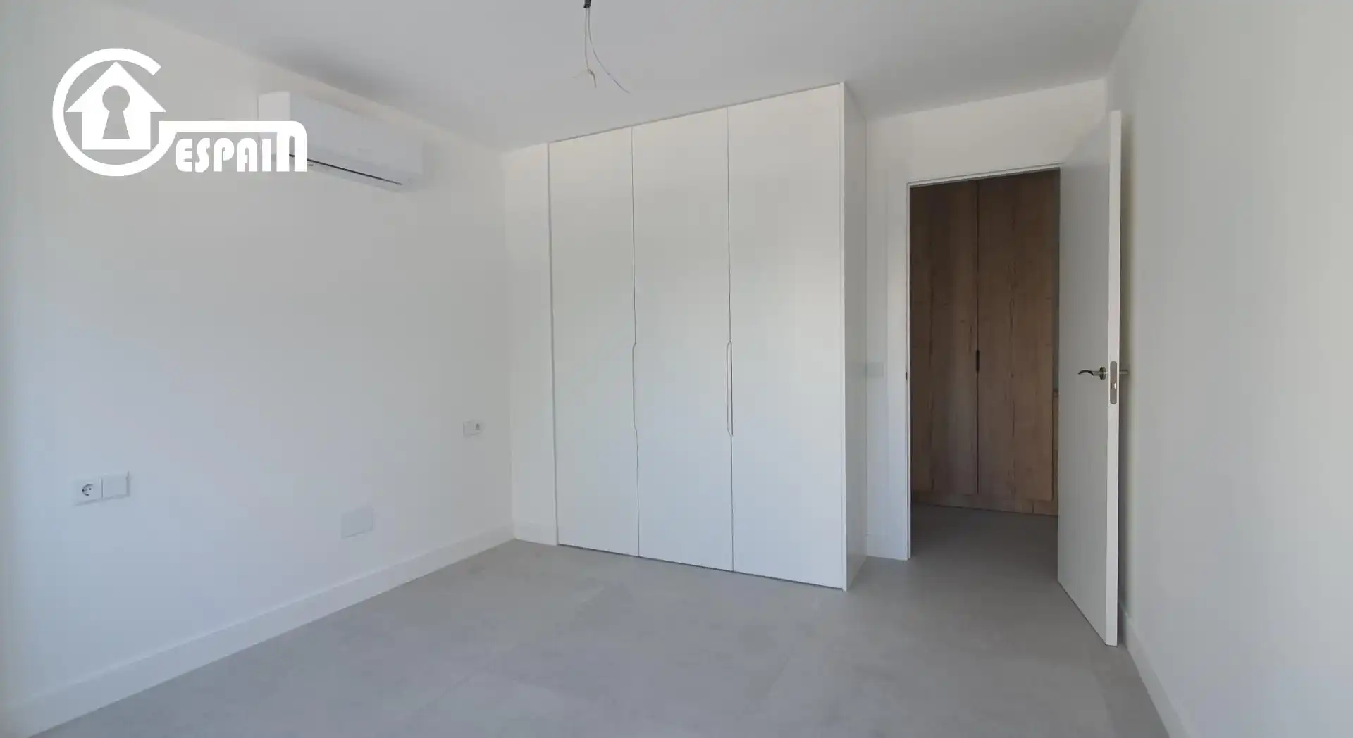 Schlafzimmer von Wohnung zur Miete in Madrid mit Klimaanlage und Heizung