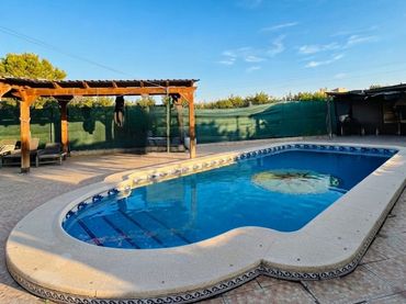Detached house with pool for sale in Pedanías Oeste