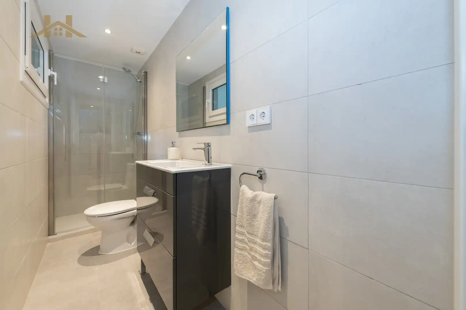 Bathroom of Detached homes for sale in Boadilla del Monte  with Air Conditioner, Heating and Private garden