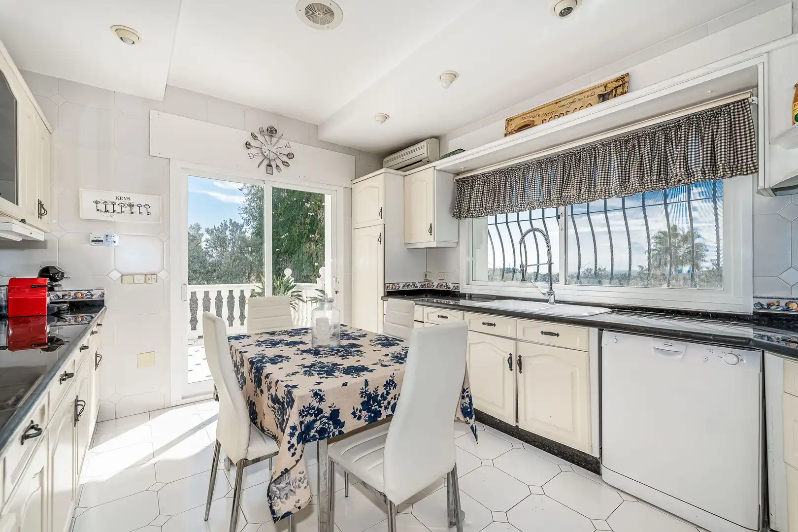 House with pool for sale in Marbella Centro, imagen 15
