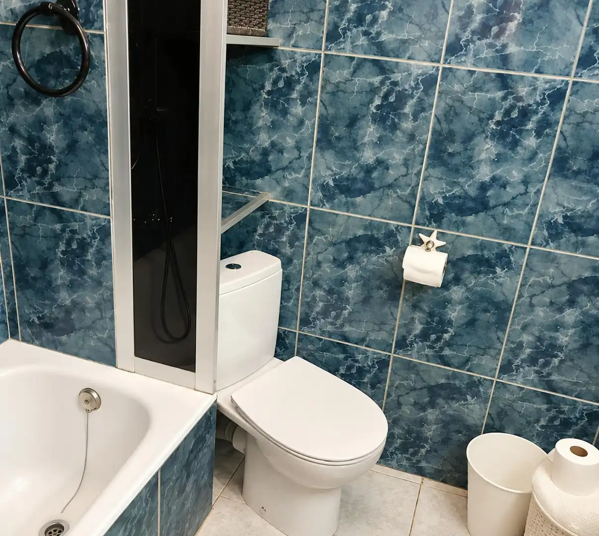 Badezimmer von Wohnung zur Miete in Valencia mit Klimaanlage, Möbliert und Waschmaschine