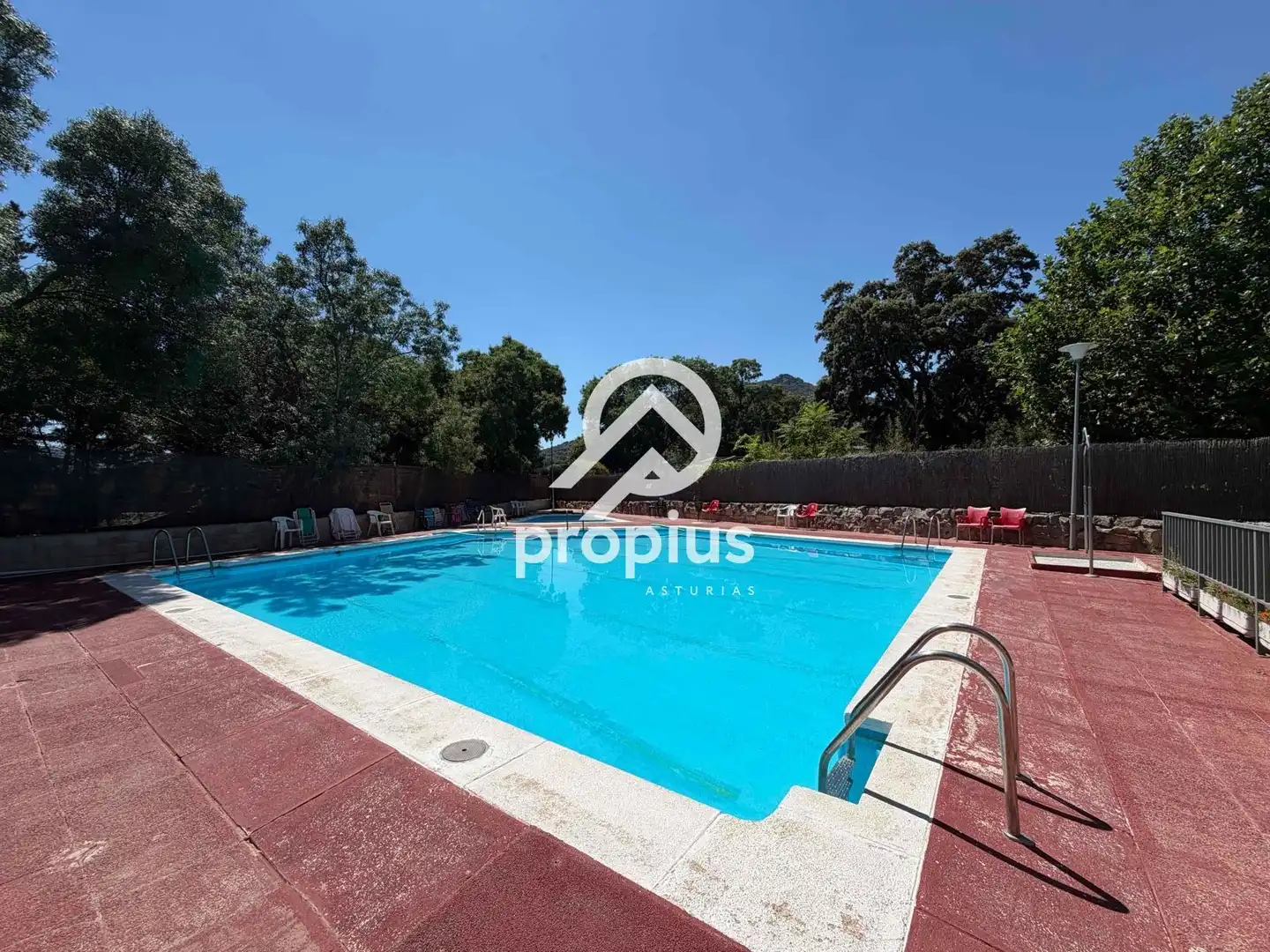 Piscina de Piso en venta en Hoyo de Manzanares con Calefacción, Parquet y Terraza