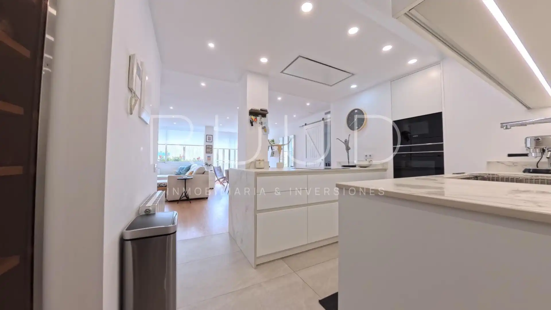 Cocina de Piso de alquiler en Barcelona con Aire acondicionado, Calefacción y Parquet