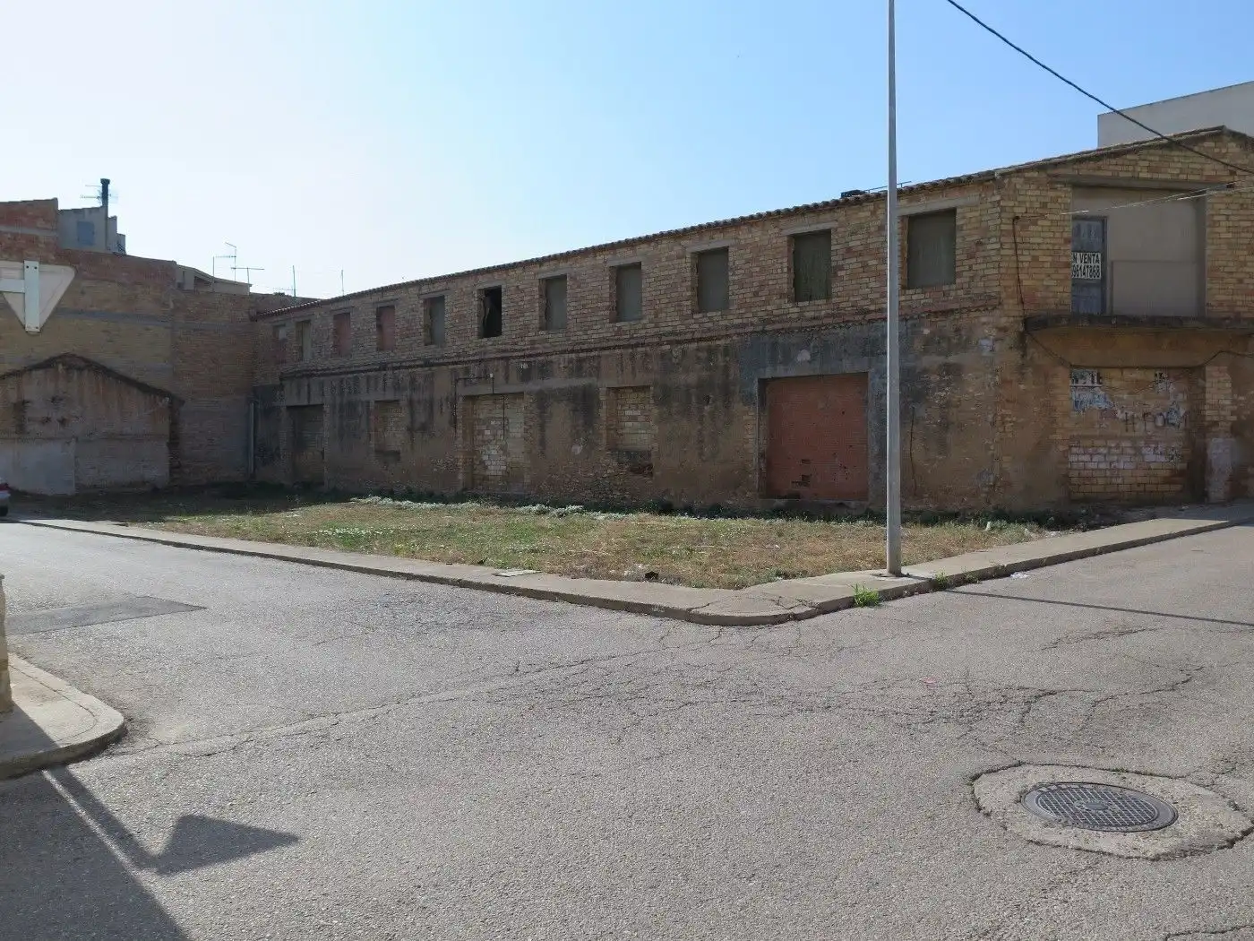 Terreno residencial en venta en Carrer Àfrica, imagen 2